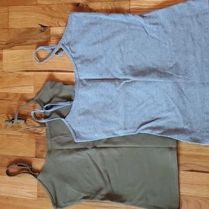 2 Cropped camis